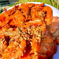 Camarones al ajillo